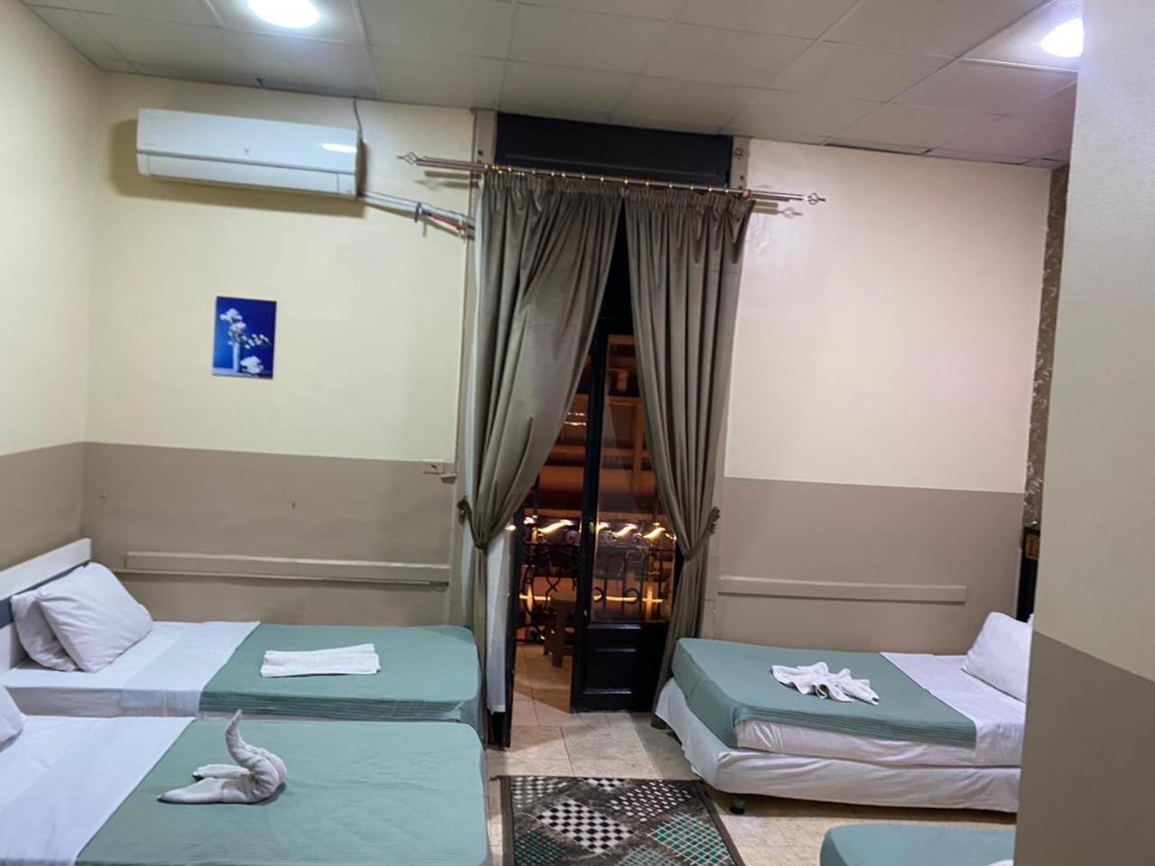 One Season Hostel Cairo Exterior photo