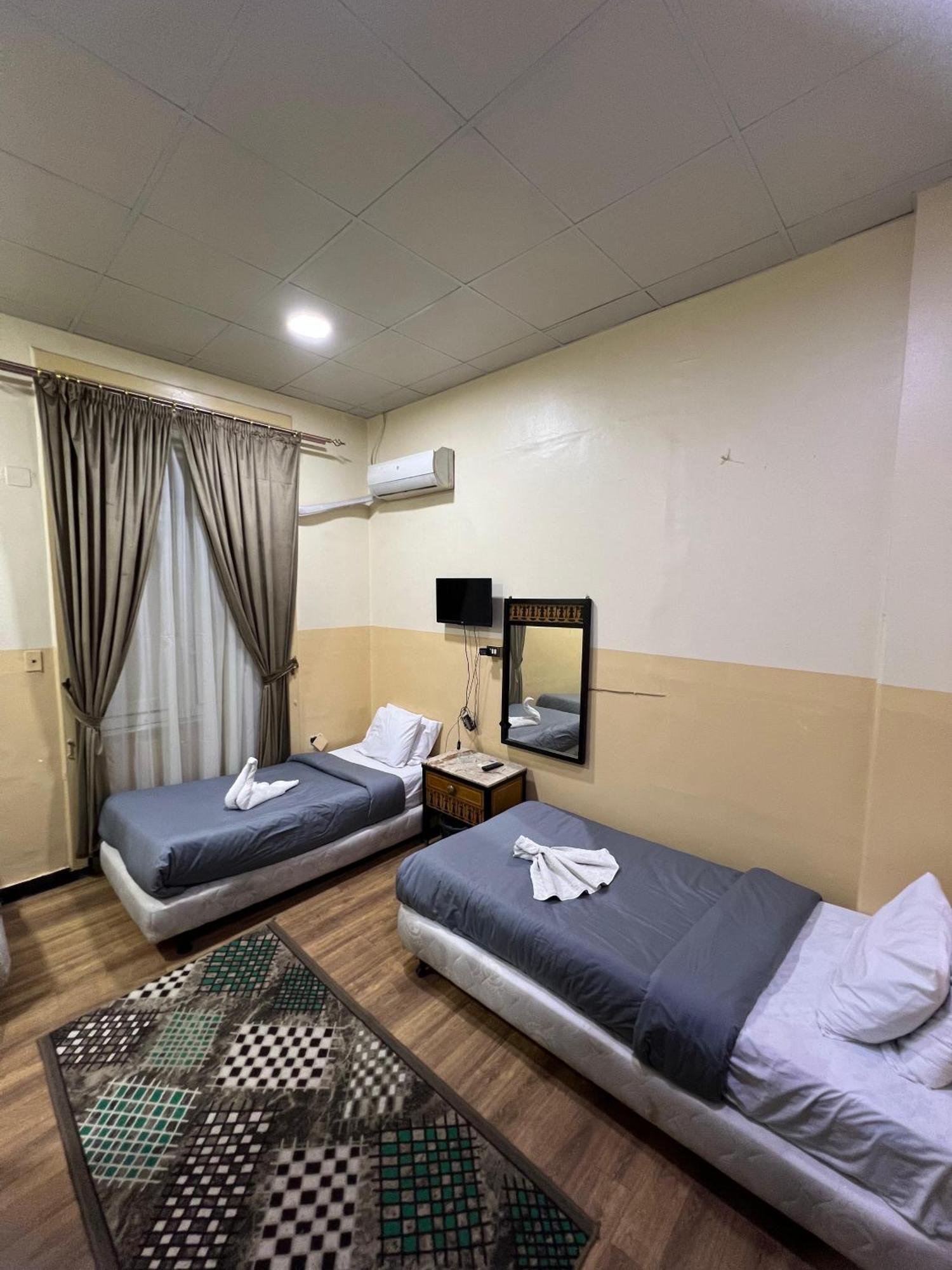 One Season Hostel Cairo Exterior photo